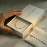 Thumbnail for Weiße Perlen Choker