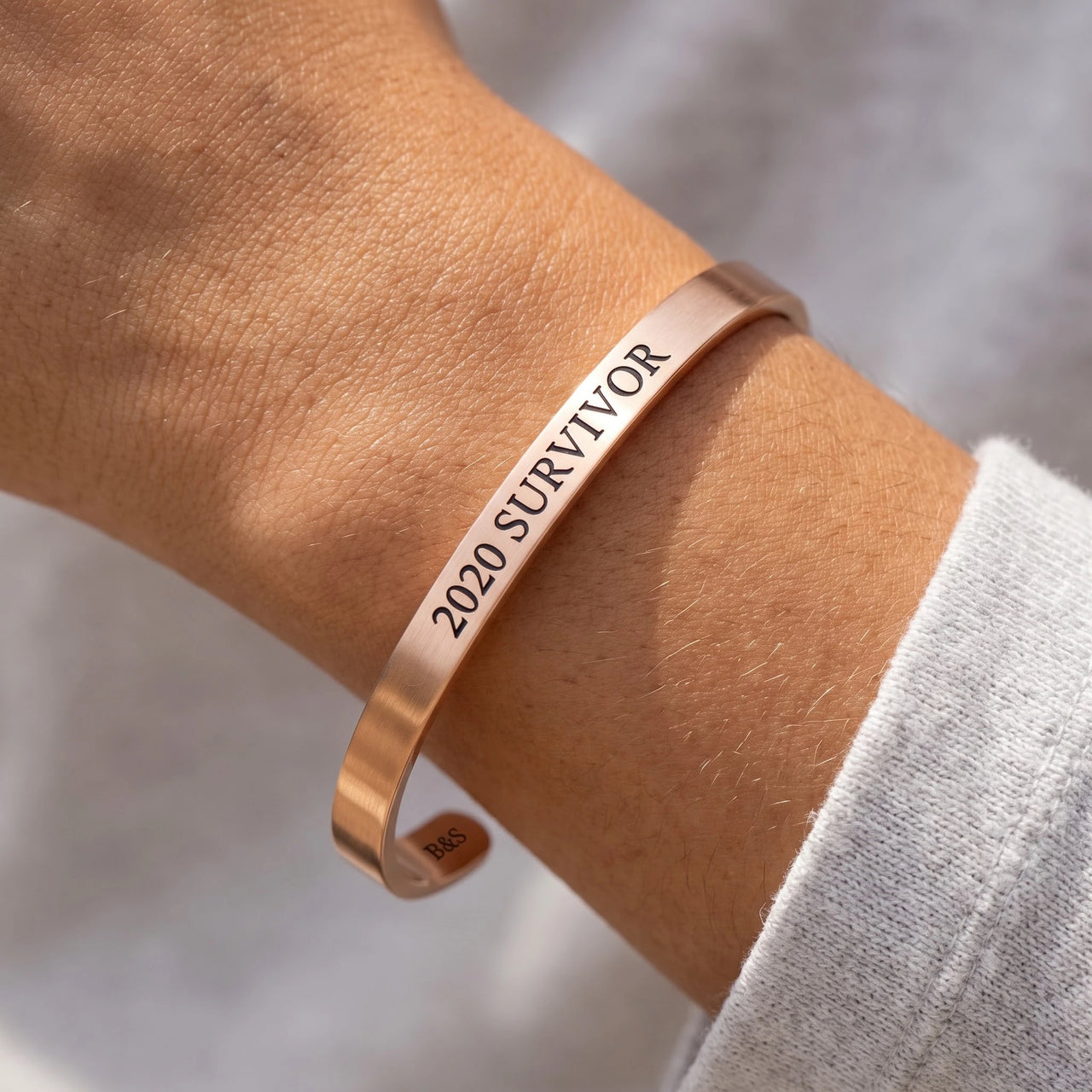 Mutmach armband — Nahaufnahme der Details, Roségold | SKU: 2020s-rg