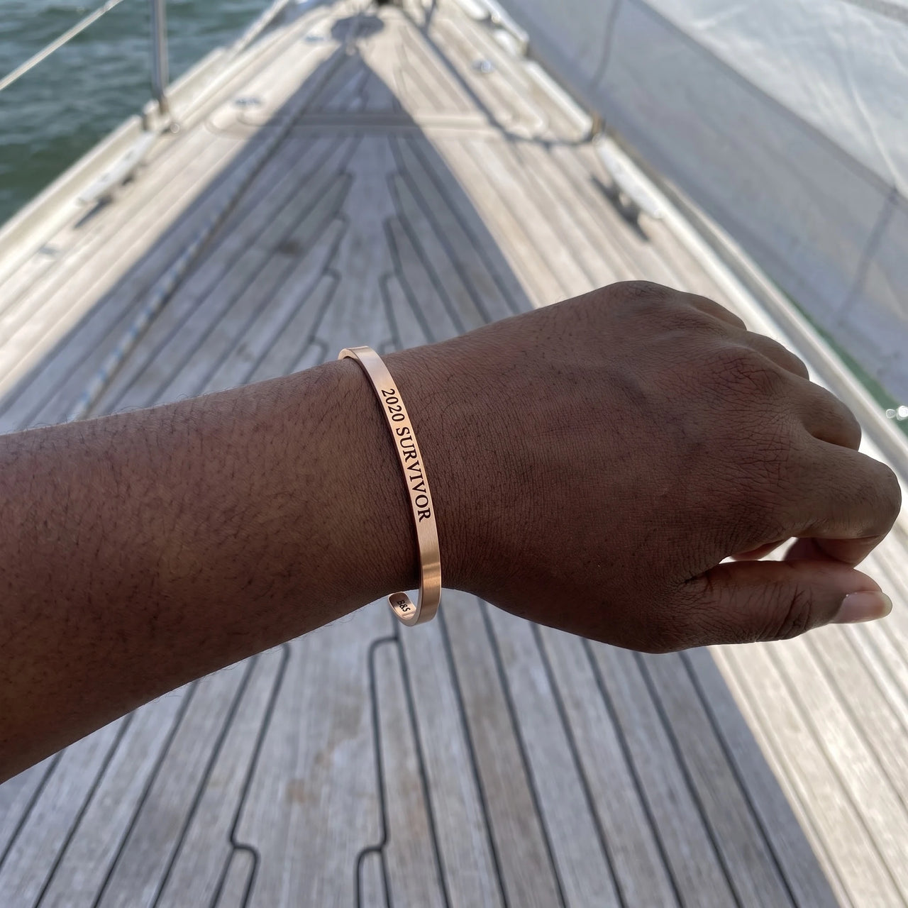 Gravur armband — getragen, echte Größe, Roségold | SKU: 2020s-rg