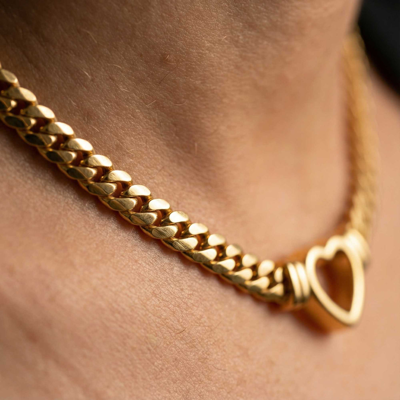 Vali Herz-Choker Halskette