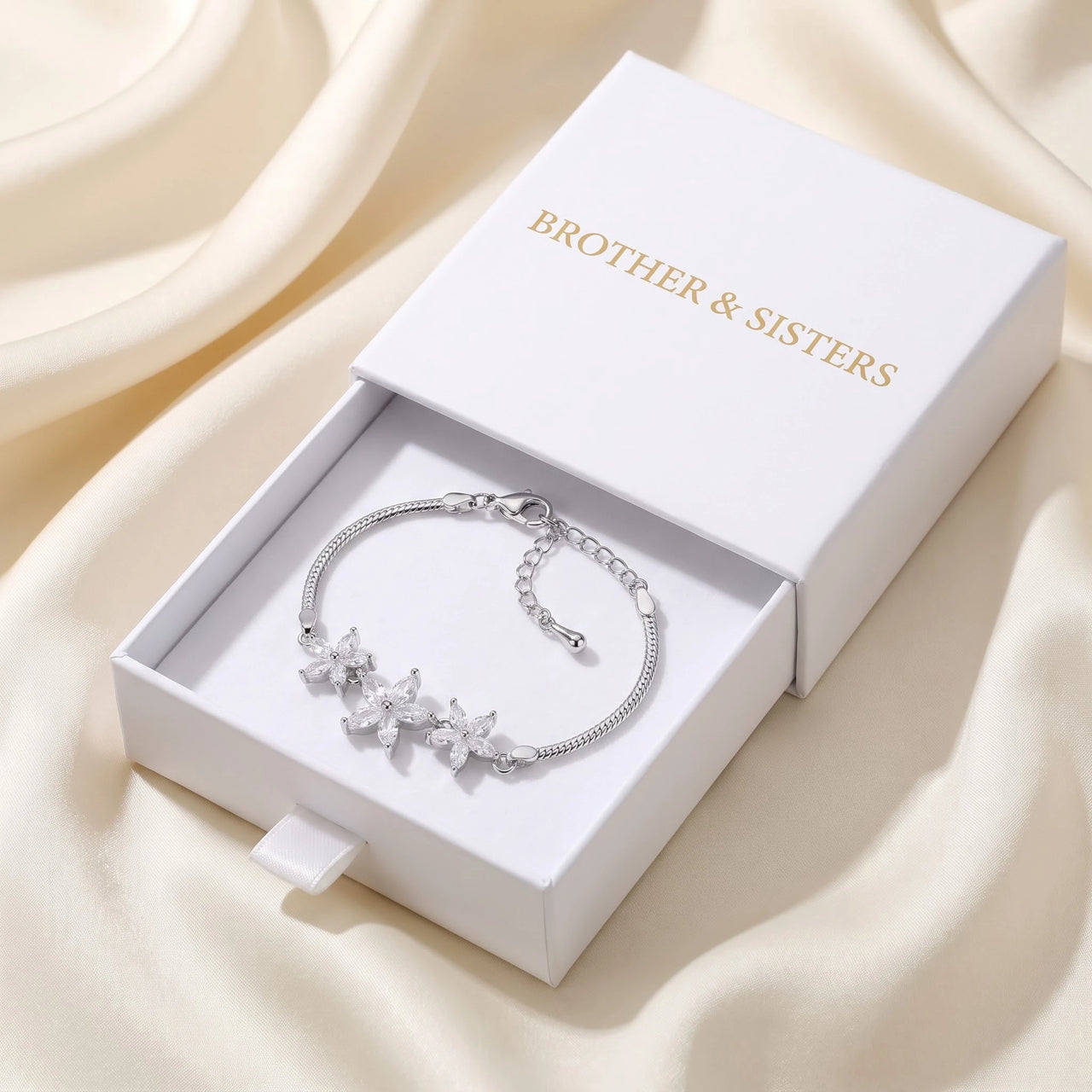 Armband blumen — in der Geschenkbox, Silber | SKU: 422177-white-gold-XS-S