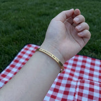 Thumbnail for Gravur armband — getragen, echte Größe, Gold | SKU: bgby-g
