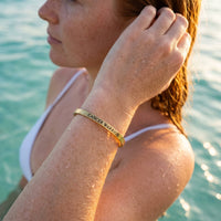Thumbnail for Armband mit spruch — im Wasser getragen, wasserfest, Gold | SKU: 7220397-gold-plated-color