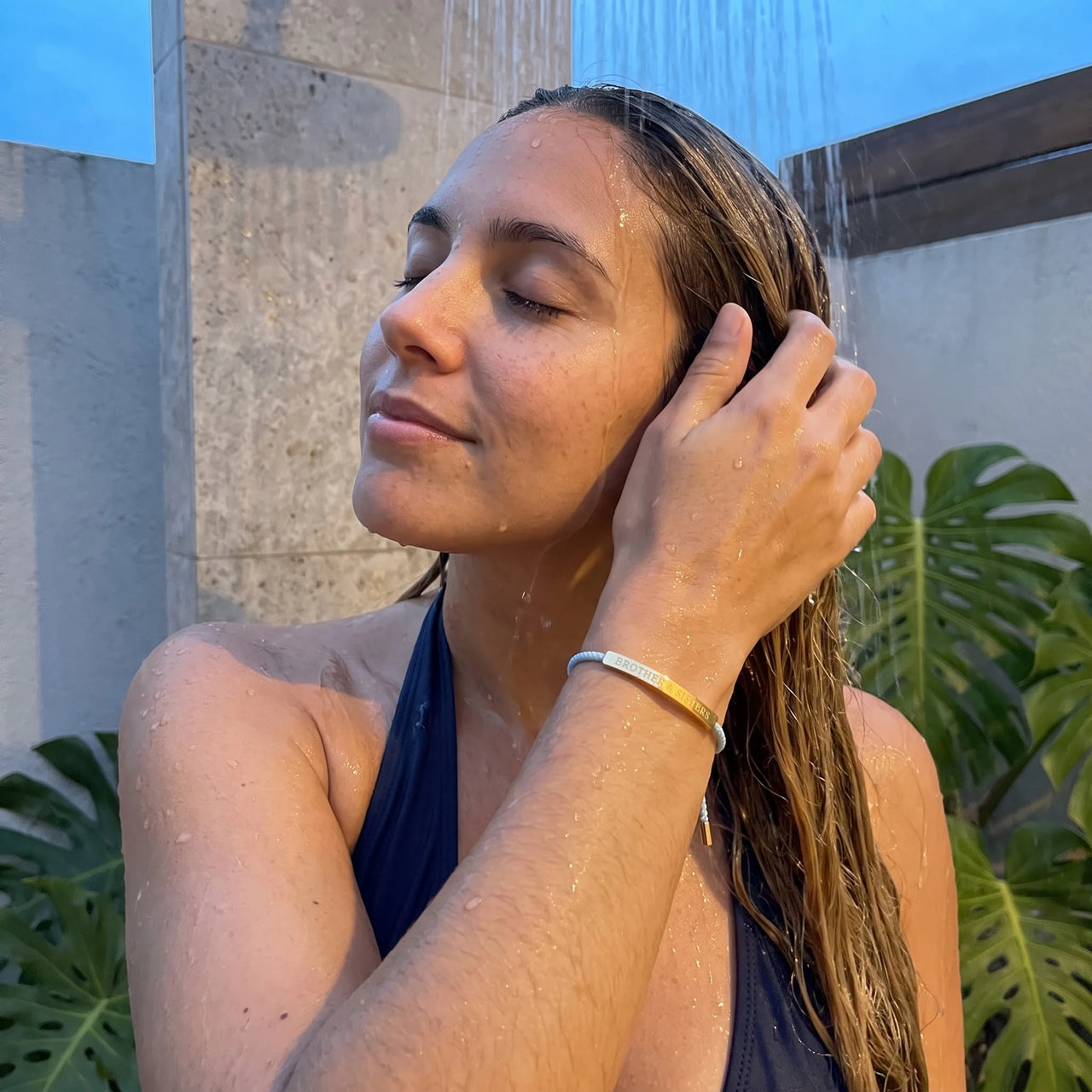Geschenk freundin — unter der Dusche getragen, wasserfest, Gold | SKU: leciel-g