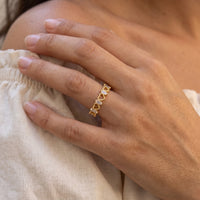 Thumbnail for Herz ring — Nahaufnahme der Details, Gold | SKU: lescoeurs