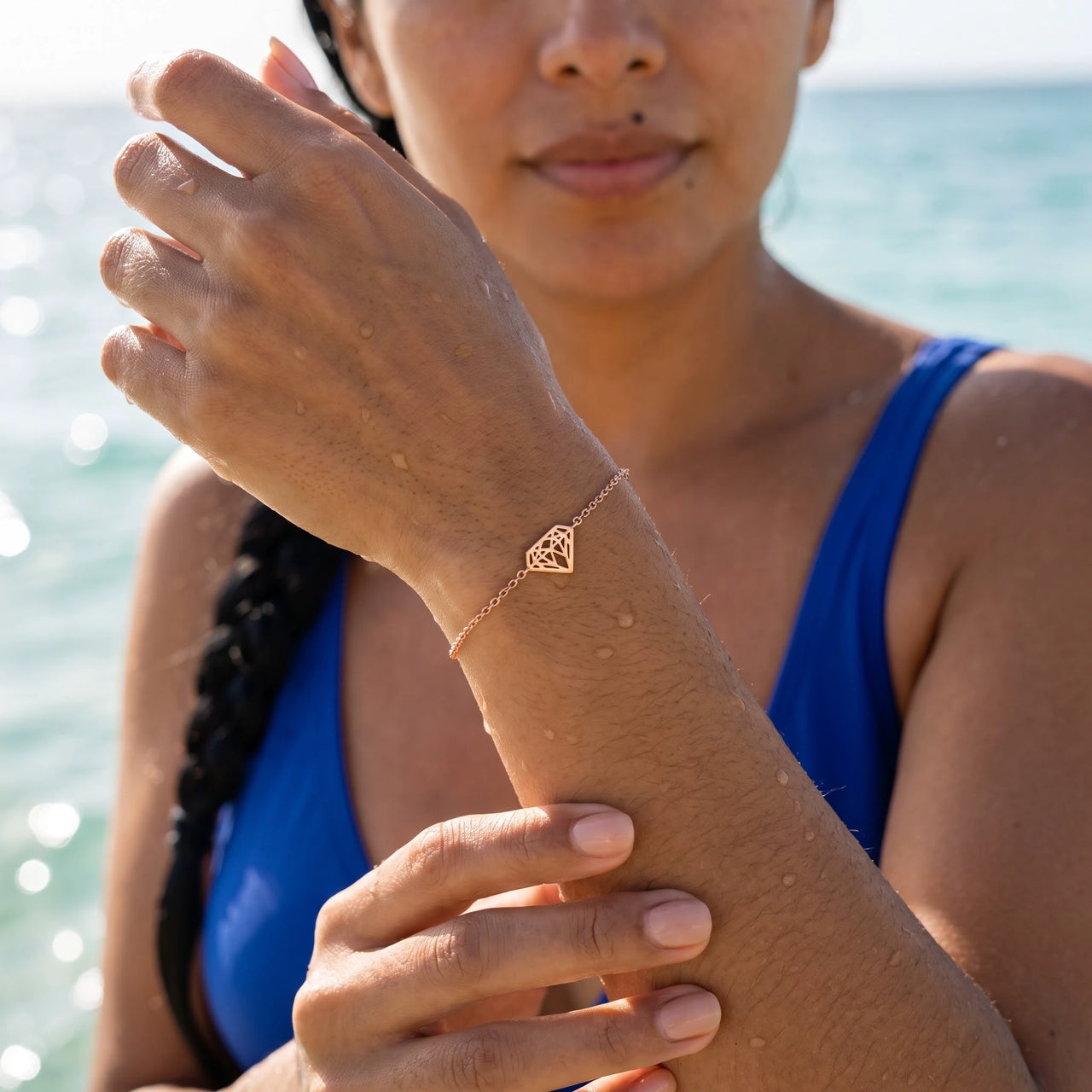 Armband minimalistisch — im Wasser getragen, wasserfest, Roségold | SKU: 11662607-rose-gold