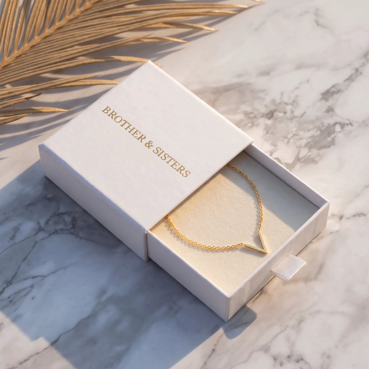 Armband minimalistisch — in der Geschenkbox, Gold | SKU: 9443177-gold