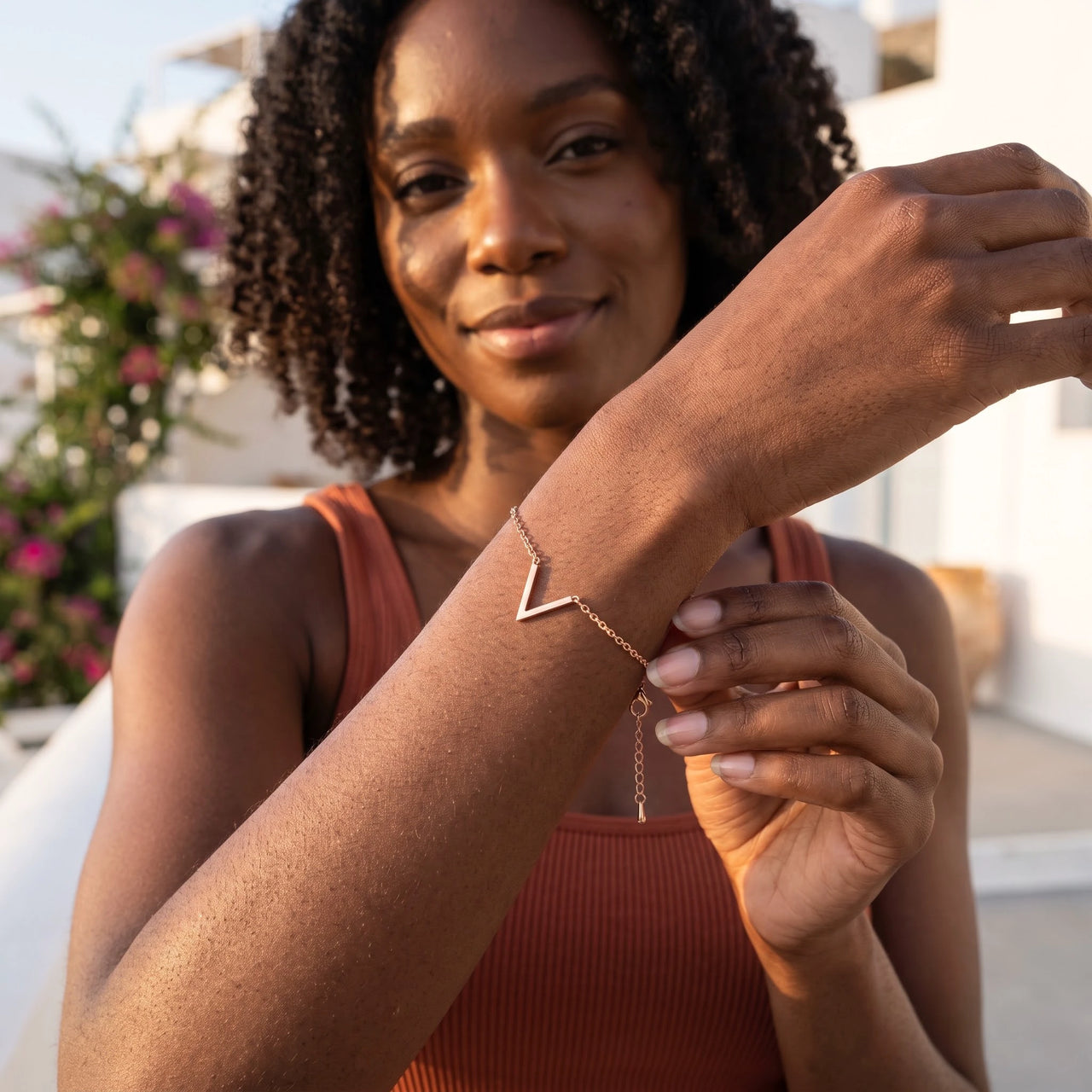 Zartes armband — getragen im Alltag, Roségold | SKU: 9443177-rose-gold