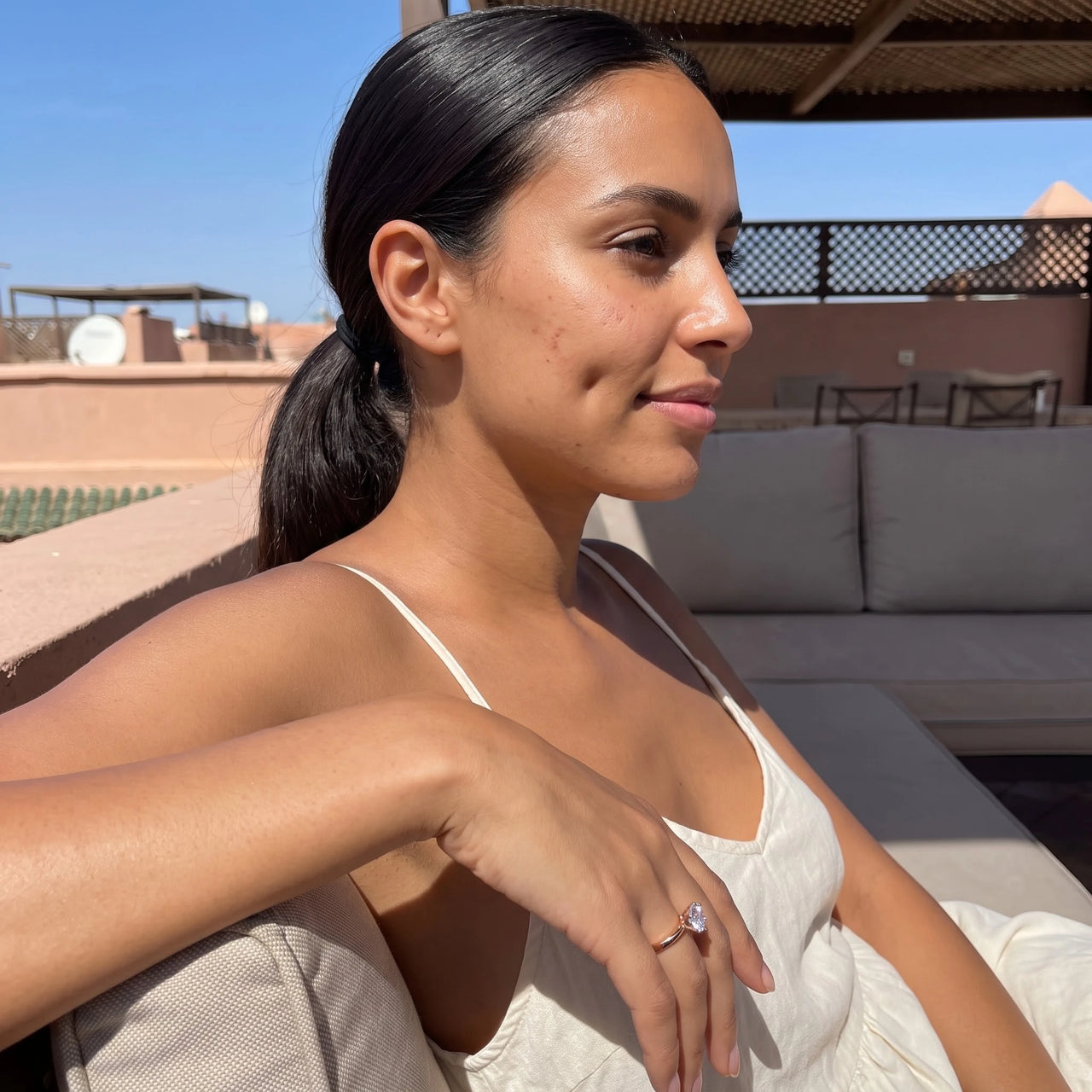Ring rosegold — getragen an einem entspannten Tag, Roségold | SKU: 33759698-4.5-rose-gold