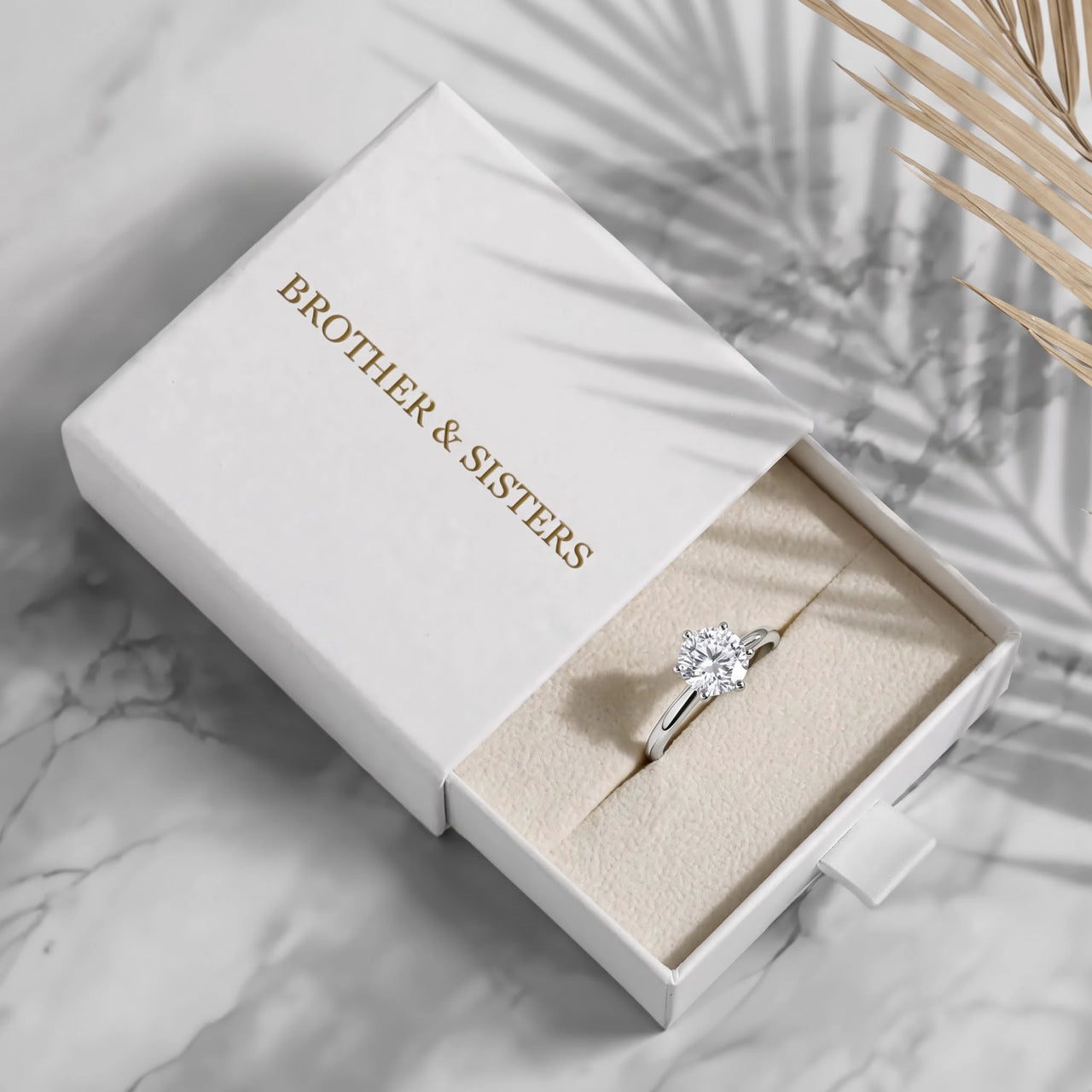 Verlobungsring silber — in der Geschenkbox, Silber | SKU: 33759698-4.5-silver