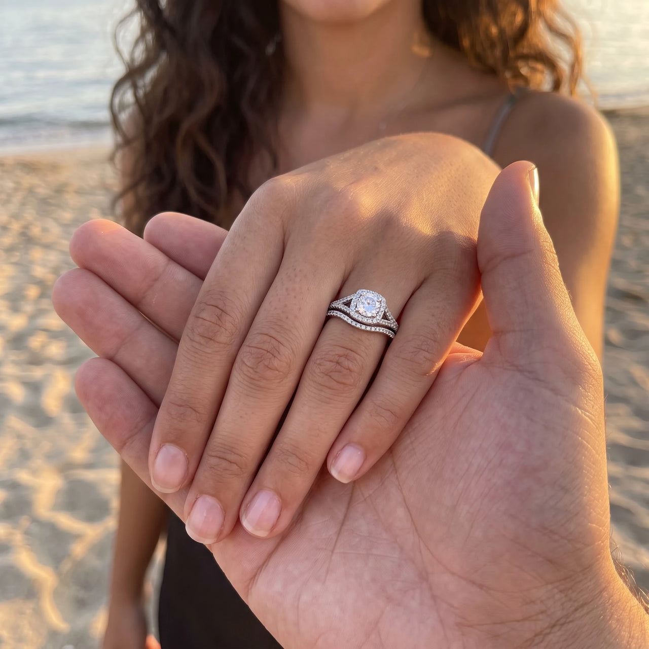 Verlobungsring und ehering set — von einem Paar getragen, Silber | SKU: 497080-4.5-silver
