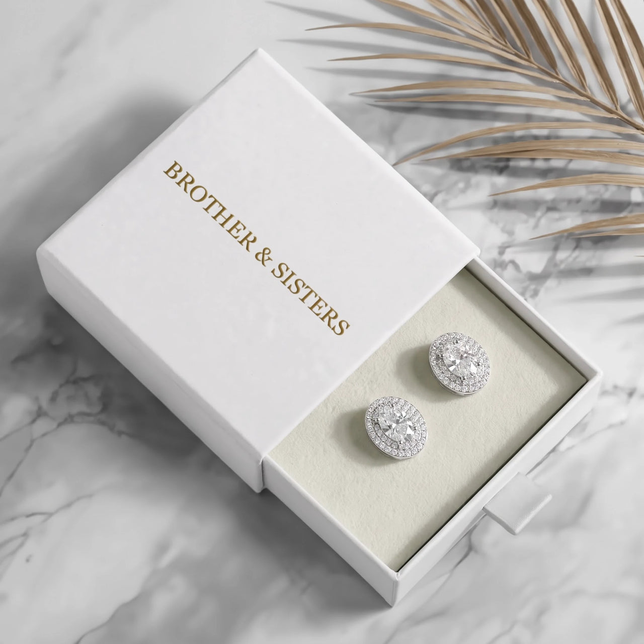 Ohrstecker — in der Geschenkbox, Silber | SKU: 6306968-white