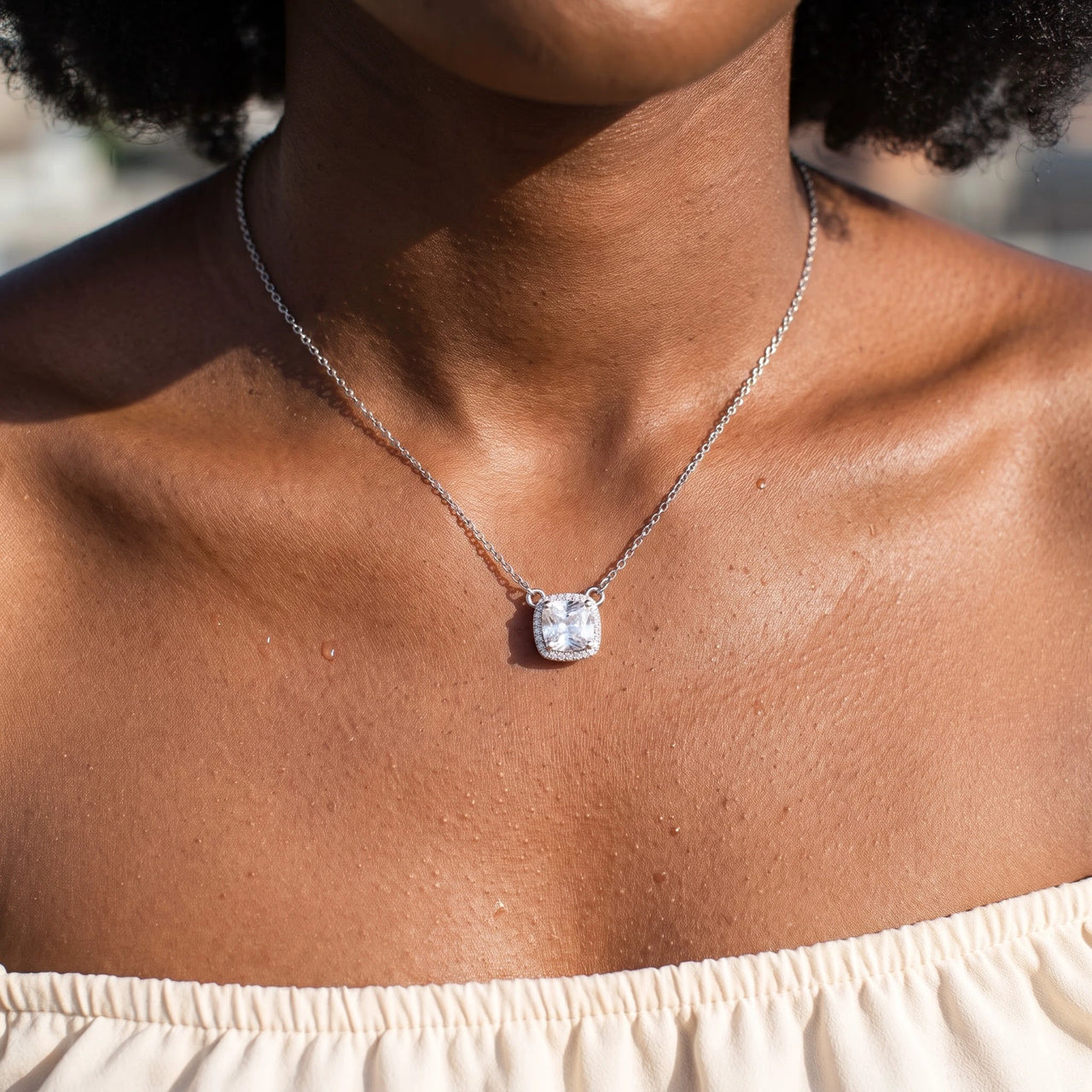 Kette viereck — Nahaufnahme der Details, Silber | SKU: 505721