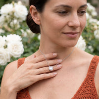 Thumbnail for Brautschmuck kette — getragen im Alltag, Silber | SKU: 505721
