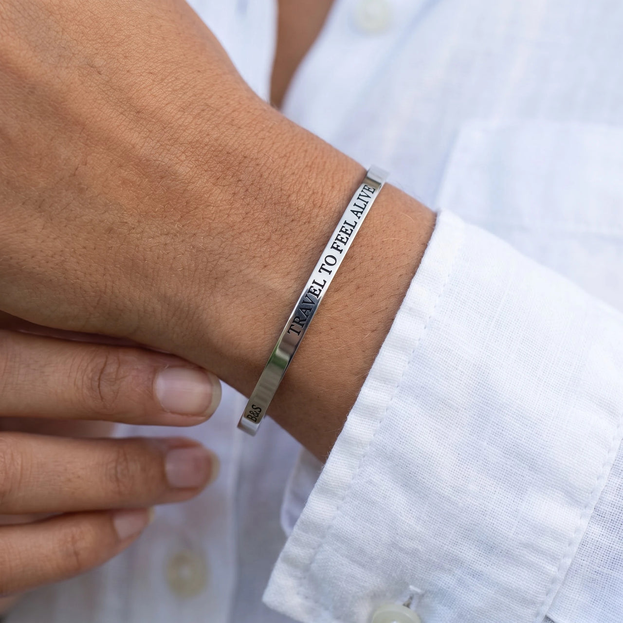 Reise armband — Nahaufnahme der Details, Silber | SKU: ttfa-wg