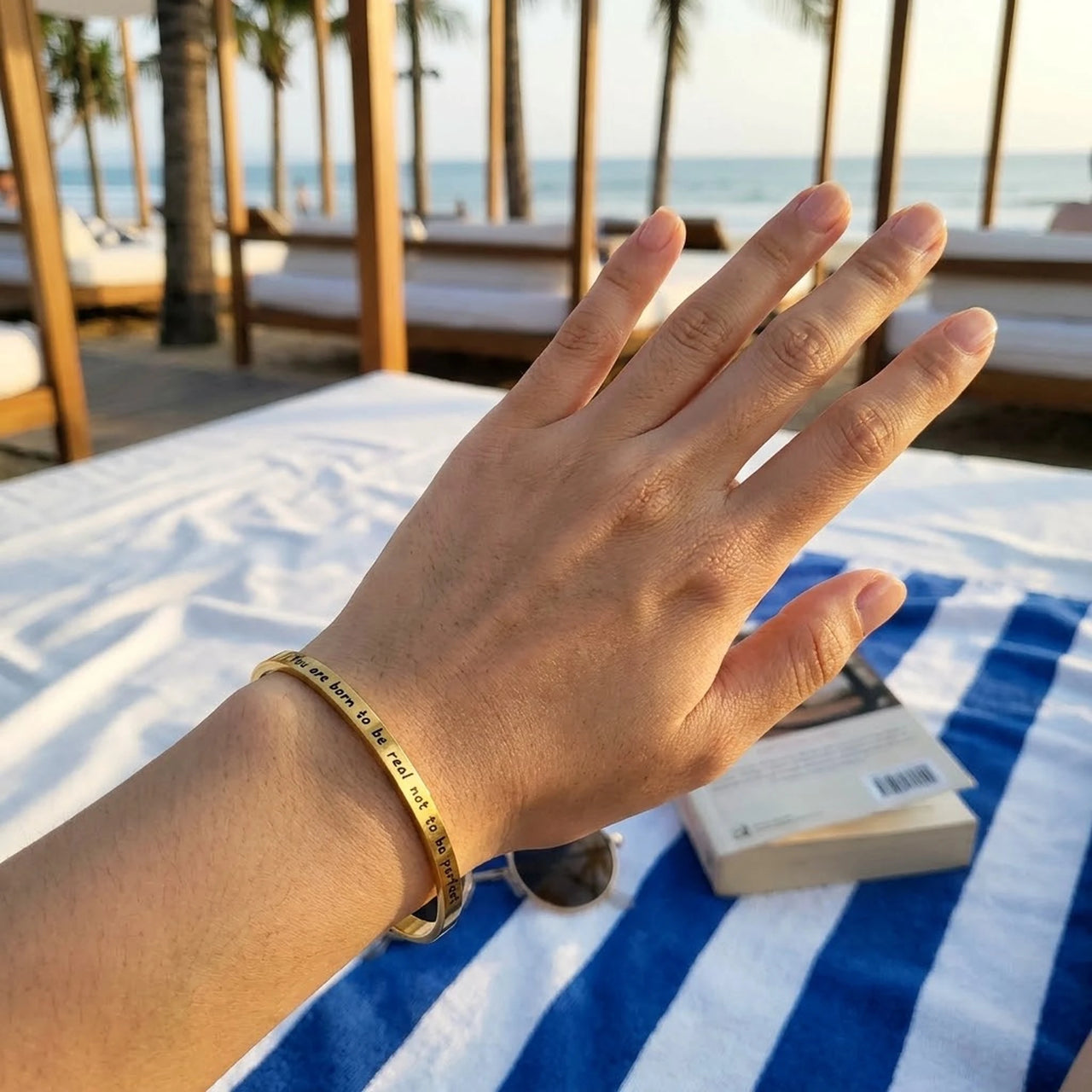 Armband mit spruch — getragen, echte Größe, Gold | SKU: 9864184-gold
