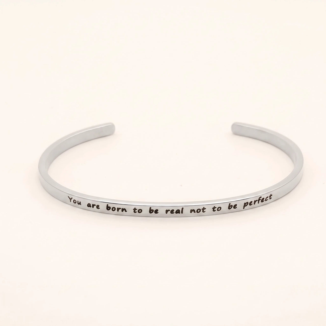 Armband mit gravur damen — Produktfoto auf weißem Hintergrund, Silber | SKU: 9864184-silver